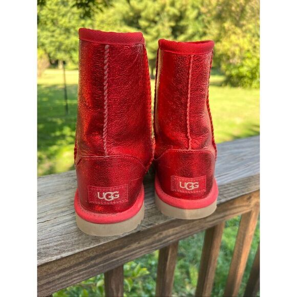 UGG Kids Classic II Red Metallic Sparkle Winter Boots - Picture 2 of 6